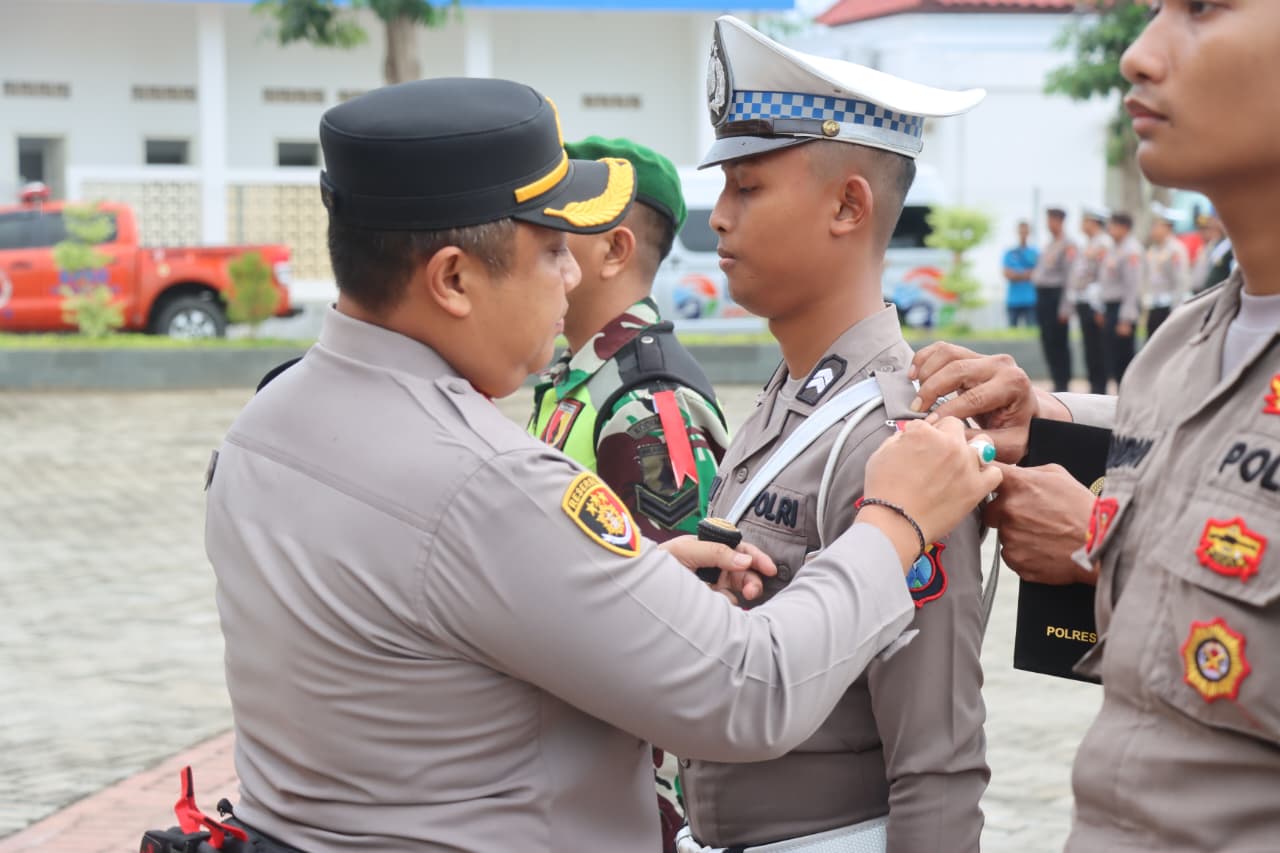 Polres Pamekasan Gelar Apel Pasukan Ops Lilin Semeru 2025, “Tingkatan Soliditas dan Sinergitas”