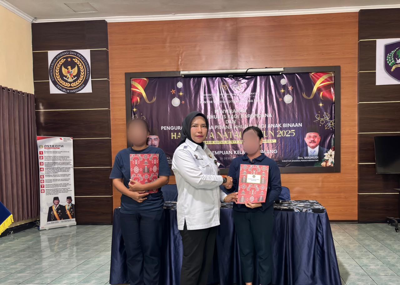 Natal Penuh Harapan, Lapas Perempuan Malang Serahkan Remisi Khusus 2025