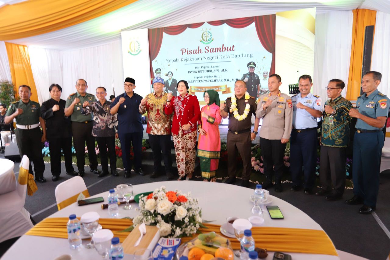 Siti Marfuah Terima Aspirasi Aliansi Anti Korupsi Bandung