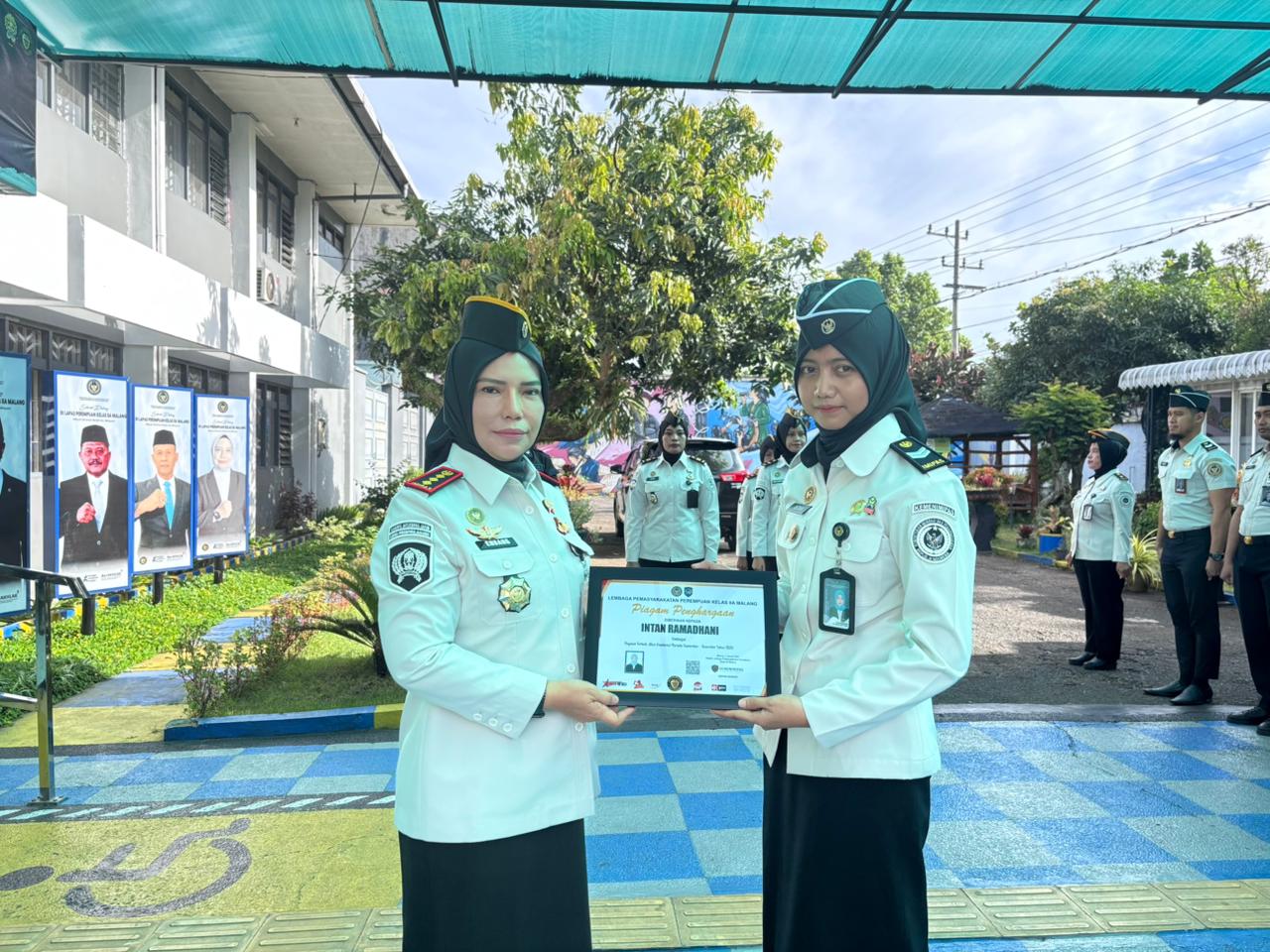 Momentum Penyematan Pangkat dan Best Employee