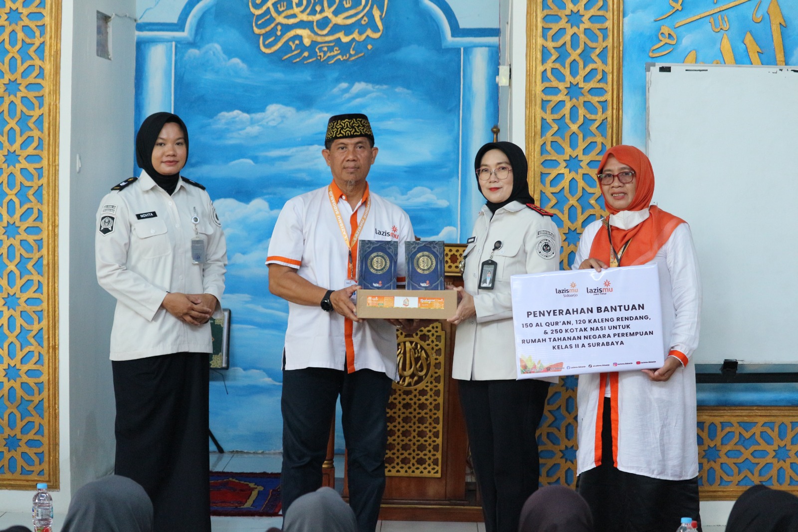 Perkuat Pembinaan Kerohanian, Rutan Perempuan Surabaya Gandeng Lazismu Salurkan Mushaf Al-Qur’an untuk Warga Binaan