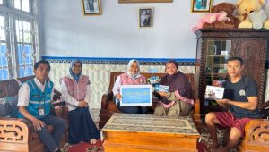 Rayakan Hari Ibu, PLN Icon Plus Berikan Apresiasi kepada Pelanggan Loyal ICONNET di Jawa Timur