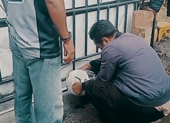Sigap Tindaklanjuti Laporan Warga, Polsek Mayangan Evakuasi Pemuda Mabuk di Depan Bengkel