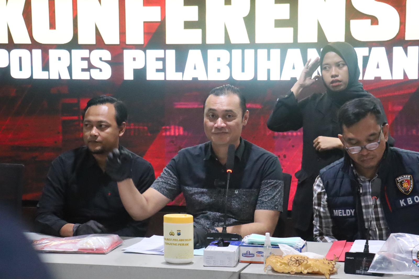 Polres Pelabuhan Tanjung Perak Ungkap Peredaran Narkoba Amankan Residivis Pengedar