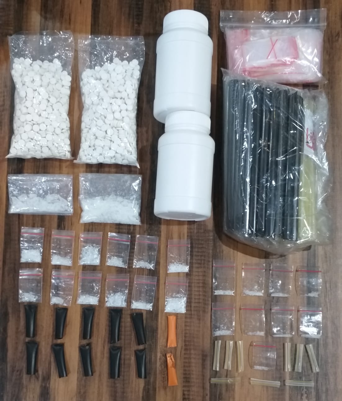 Peredaran Narkoba di Tambaksari, Polisi Amankan 109 Gram Sabu dan 2.000 Pil LL