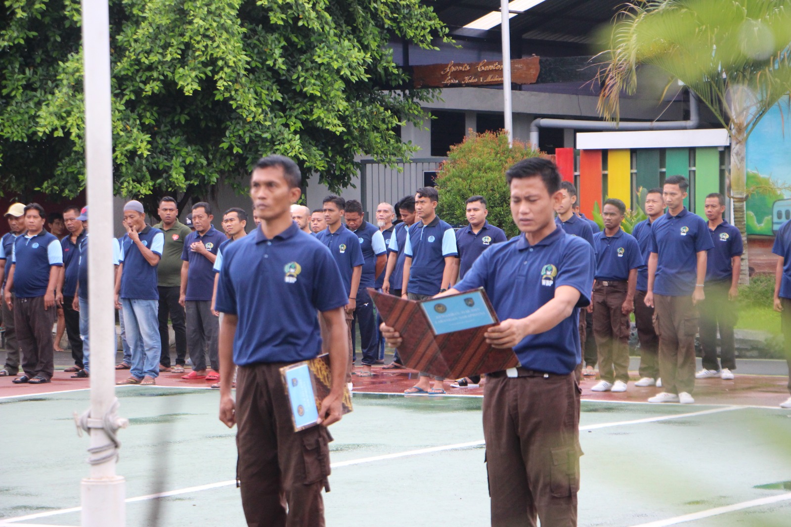 Penguatan Disiplin dan Kepatuhan, Kasi Bimkemasy Pimpin Apel Warga Binaan Tekankan Pentingnya Ketaatan dan Kedisiplinan Dalam Mengikuti Program Pembinaan