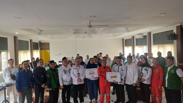 BAZNAS Jabar Salurkan Bantuan Usaha Z Mart dan Z Auto untuk 53 Warga Cianjur