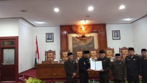 DPRD Tulungagung Gelar Paripurna LKPJ 2025 Suasana Idul Fitri Perkuat Silahturahmi 