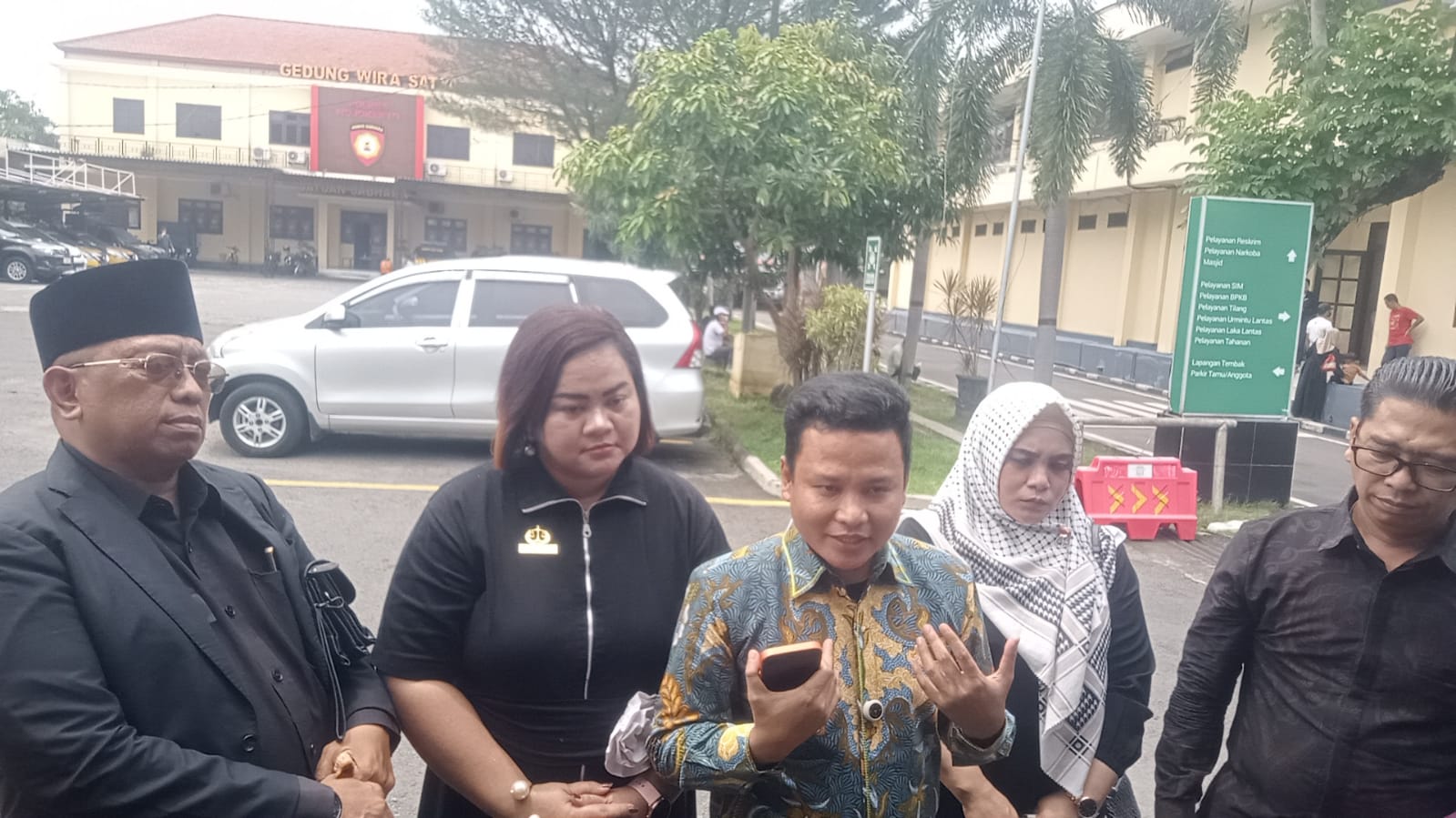 Usai Temui Klien di Rutan Mojokerto, Pengacara Amir Desak Evaluasi Keras Dewan Pers dan Ajukan Penangguhan Penahanan