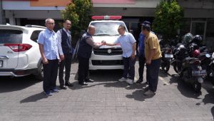 BRI Salurkan Ambulans untuk Warga Bandung, Akses Layanan Medis Makin Cepat