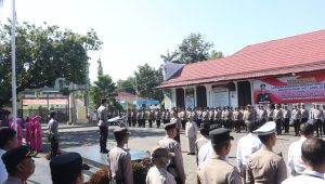 AKP Ahmad Jayadi Naik Jadi Kompol : Kapolres Probolinggo Kota Pimpin Upacara Kenaikan Pangkat Pengabdian