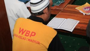 Sejukkan Hati, Warga Binaan Lapas I Madiun Sukses Laksanakan Khotmil Qur’an