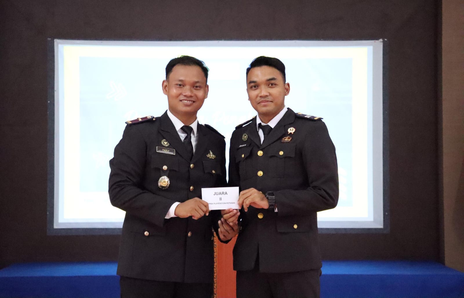 Semarak, Rutan Trenggalek Bagikan Hadiah Lomba Porsenap Kepada Petugas 