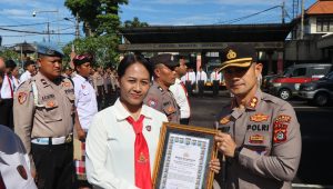 Dedikasi Tanpa Batas, 35 Personel dan 2 Warga Diganjar Penghargaan Oleh Kapolres Badung