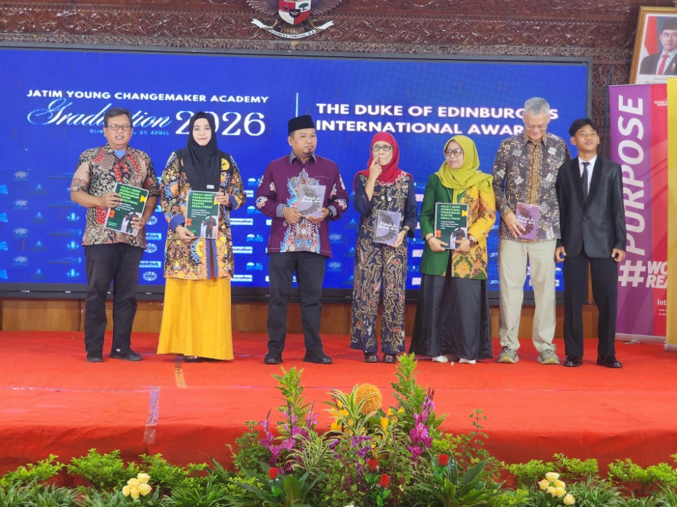 Promosikan Refill Air Minum di Sekolah Pelajar SMAN 1 Driyorejo Raih Penghargaan JAYCA & amp; DOE 2026