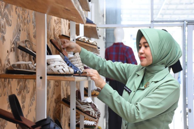 TRIBLEEFOOTWEAR Karya Anggota Persit di Bandung Bersiap Tampil dalam PERSIT BISA