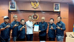 Lampung Dipastikan Jadi Tuan Rumah HPN dan Porwanas 2027, PWI Pusat Serahkan SK Resmi