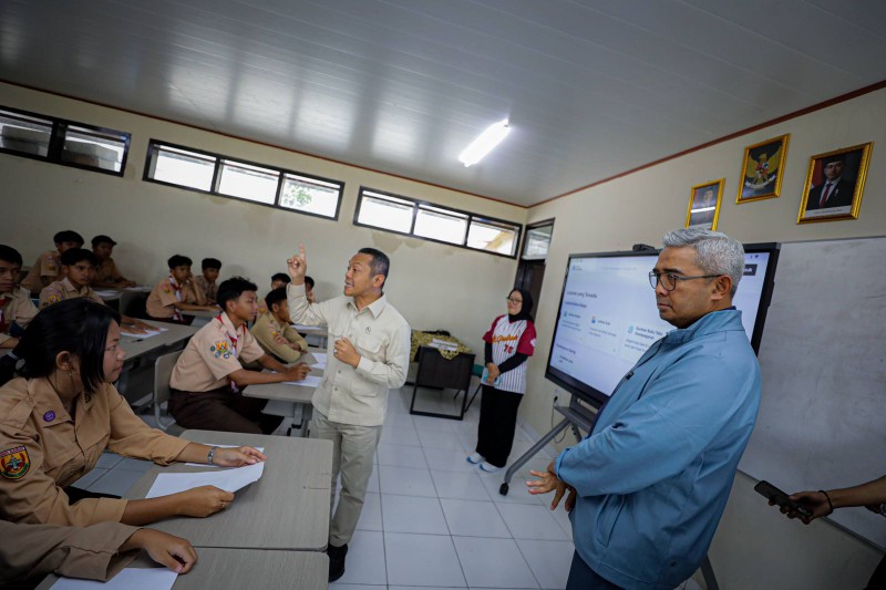 Warga Bandung Puas dengan Layanan Pendidikan, Sekolah Mulai Lebih Nyaman untuk Siswa