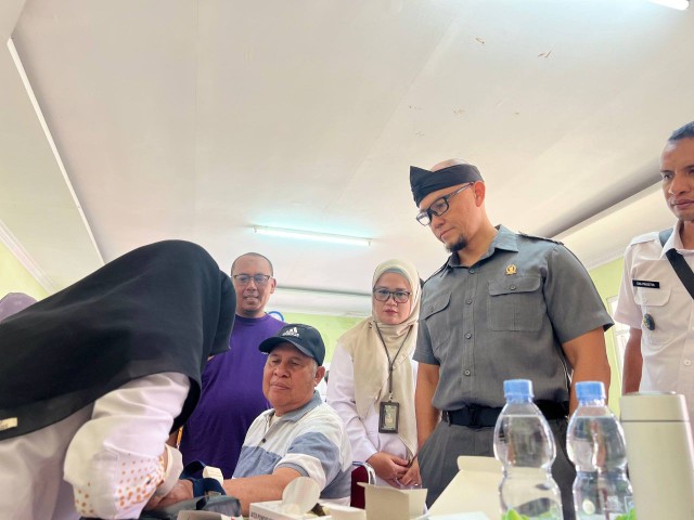 Posyandu Manjahlega Diserbu Warga, Edwin Senjaya Soroti Peran Penting Kader