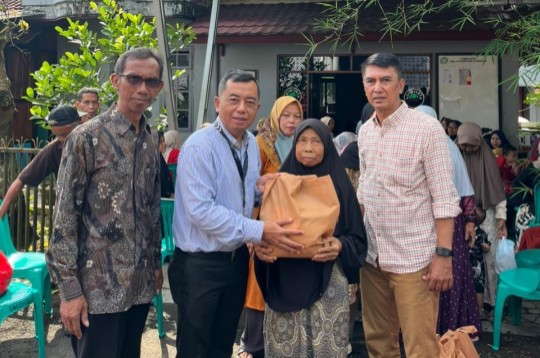 BRI Hadir di Tengah Warga Ciamis, Sembako Dibagikan Lewat Kolaborasi Sosial
