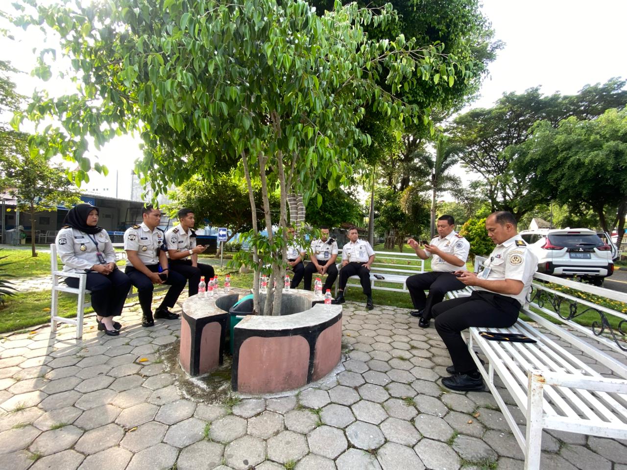 Santai Tapi Serius! Kalapas Madiun Gelar Coffee Morning Usai Apel Pagi