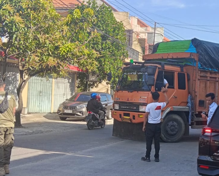 Diduga Jadi Lokasi Penampungan Rokok Ilegal, Rumah di Cerme Digerebek Bea Cukai dan Satpol PP