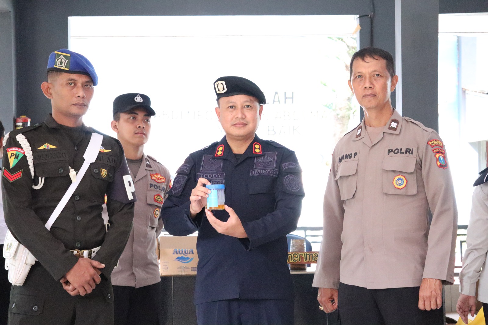 Pemasyarakatan Bersih Narkoba, Rutan Trenggalek Laksanakan Tes Urine Petugas Bersama BNNK dan Stakeholder