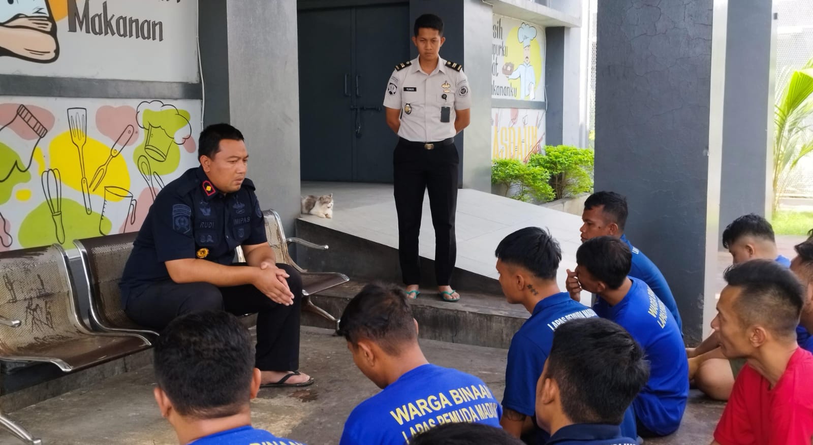 Humanis dan Terbuka, Kalapas Pemuda Madiun Ajak Warga Binaan Tamping Dapur Berdialog