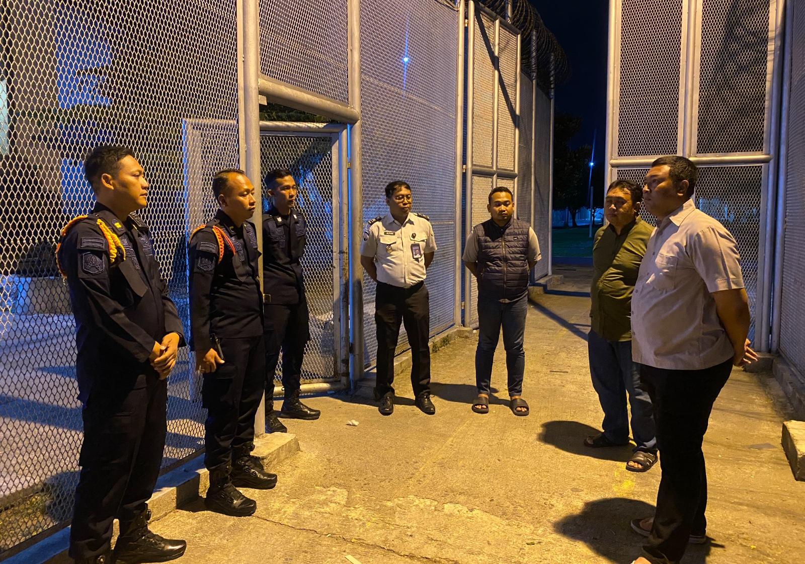 Kontrol Tengah Malam, Kalapas Pemuda Madiun Tekankan Kewaspadaan dan Integritas Petugas