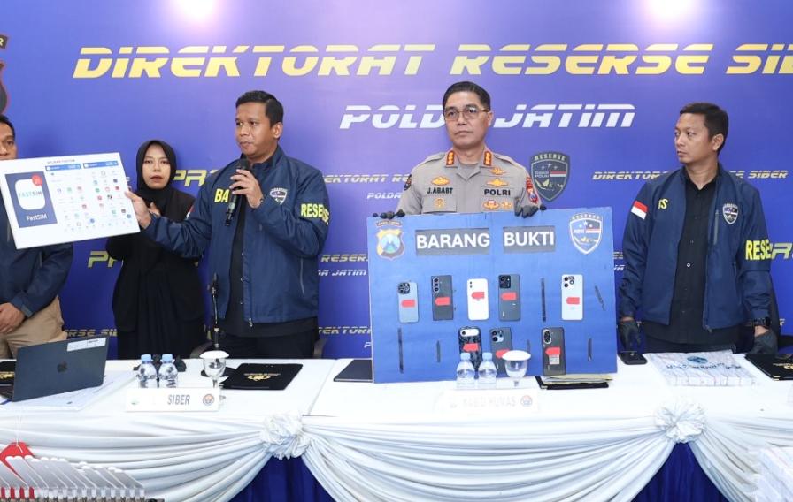 Polda Jatim Ungkap Dugaan Penyalahgunaan Data Pribadi Untuk Layanan OTP Ilegal, Tiga Tersangka Diamankan