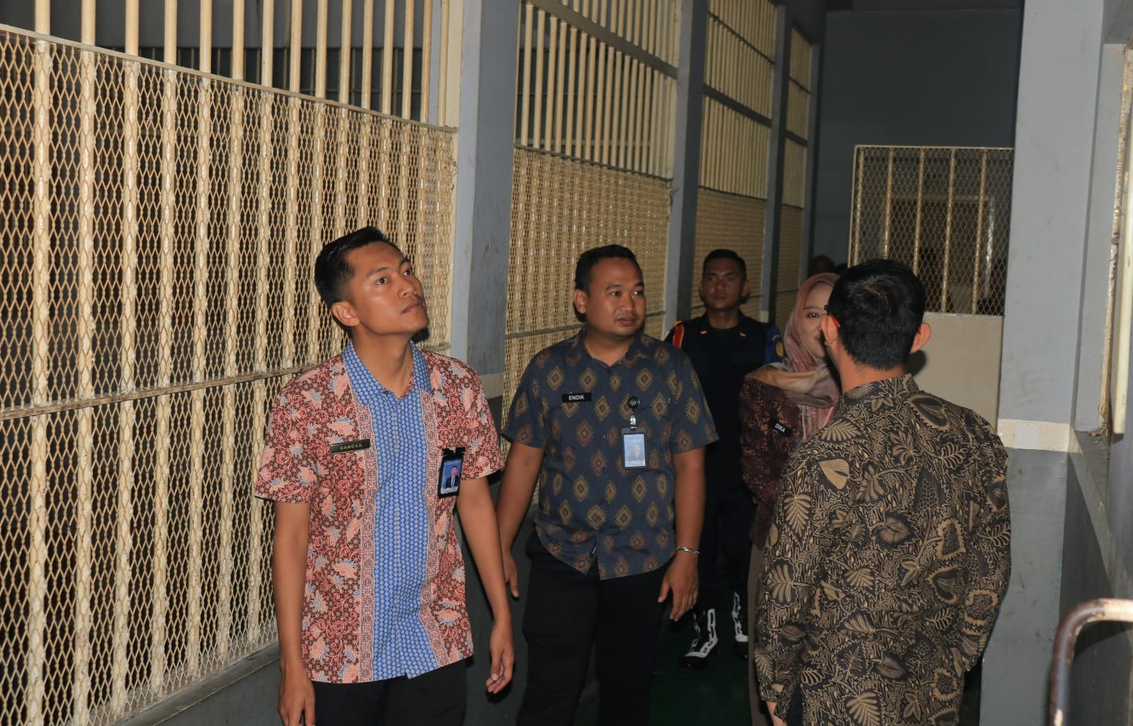 Langkah Preventif Cegah Gangguan Kamtib, Petugas Lapas Pemuda Madiun Gelar Trolling di Area Blok Hunian Warga Binaan