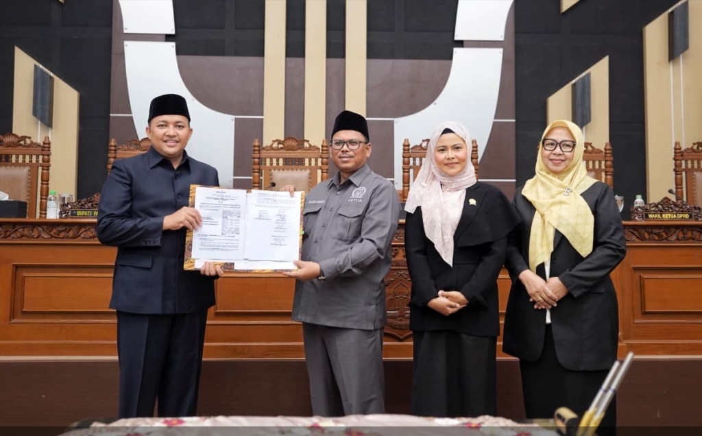 DPRD Kabupaten Pasuruan Sahkan Tiga Raperda Jadi Perda