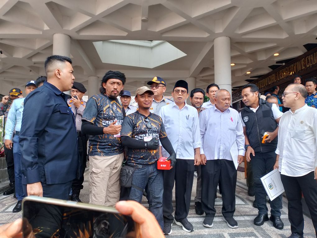 DPRD Jatim dan Pemprov Dukung Regulasi Khusus Transportasi Online, Soroti Pelanggaran Aplikator