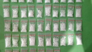 Polrestabes Surabaya Amankan Tersangka Pengedar Narkoba, Sita 42,9 Gram Sabu