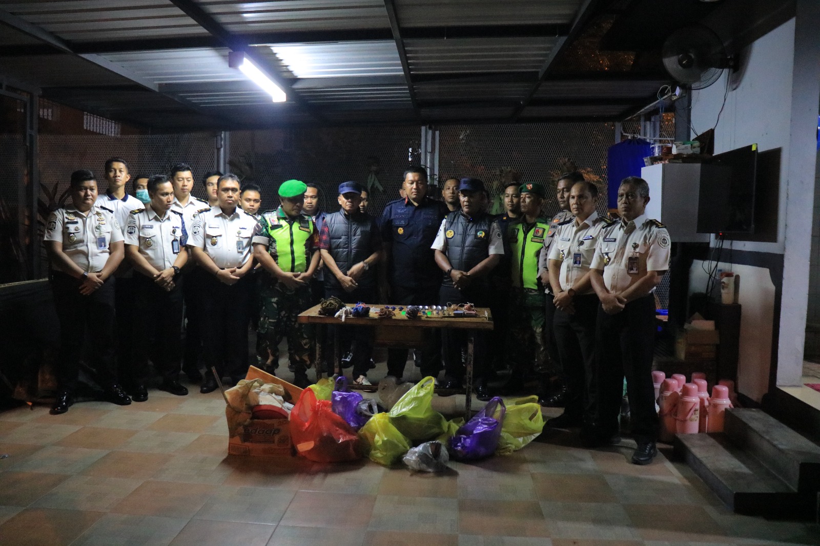 Kanwil Ditjenpas Jatim Pimpin Razia Gabungan di Lapas Pemuda Madiun, Tidak Ditemukan HP dan Narkoba