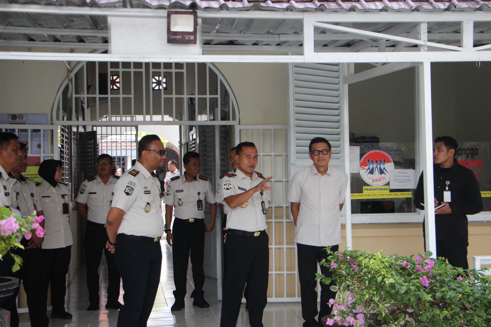 Tinjau Kesehatan dan Makanan WBP, Staf Khusus Menteri Imipas Bidang SDM dan TO Pastikan Layanan Dapur dan Klinik Lapas Kelas I Madiun Optimal