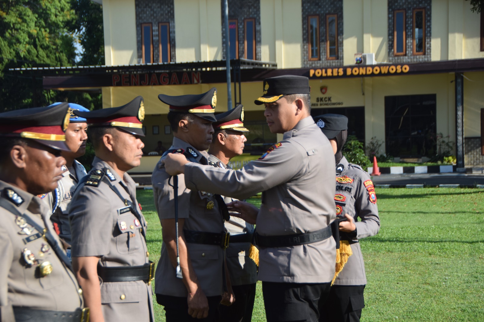 Polres Bondowoso Gelar Sertijab Pejabat Utama dan Kapolsek Jajaran
