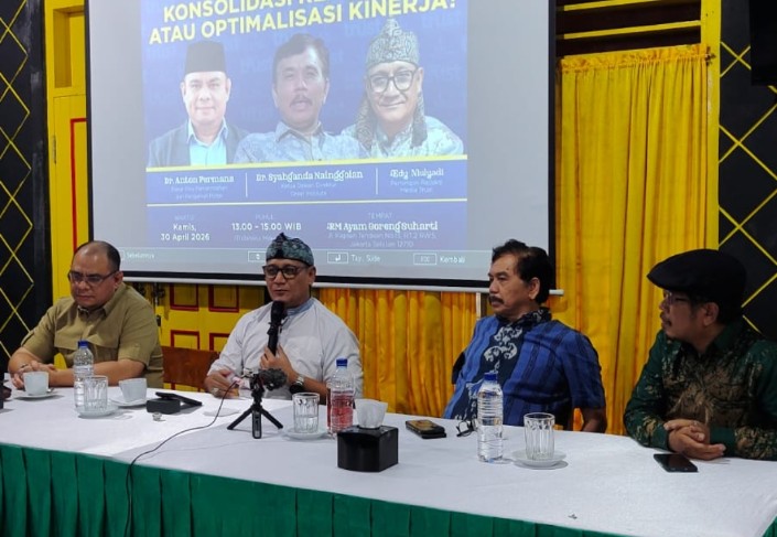 Anton Permana: 10 Tahun Jokowi Tinggalkan “Piring Kotor”, Prabowo Kini Hadapi Dampaknya