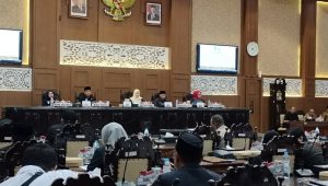 DPRD Kota Probolinggo Ketuk Persetujuan Raperda Usaha Mikro, Pemkot Diminta Hadirkan Keberpihakan Nyata