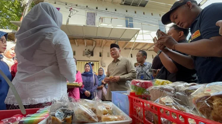 Bambang Haryo Siapkan Dukungan Fasilitas untuk Bangkitkan Kampung Kue