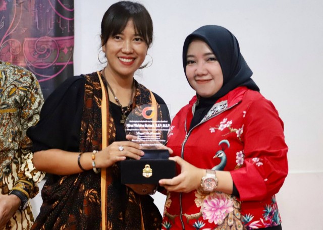Nina Fitriana Ajak Perempuan Bandung Berani Jadi Penggerak Perubahan