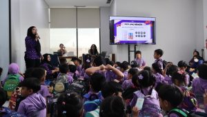 Anak-anak Sequoia School Bandung Belajar Menabung Langsung di BRI Asia Afrika