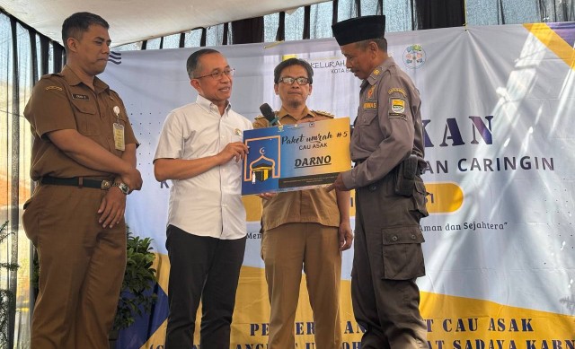 Warga Caringin Urunan Berangkatkan Satlinmas Umrah lewat Program Cau Asak
