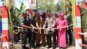 Polres Trenggalek Bangun Jembatan Merah Putih Presisi Penggerak Ekonomi Desa