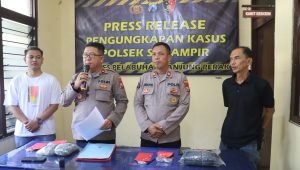 Polres Pelabuhan Tanjung Perak Amankan Tersangka Pencuri Komponen Panel TL di Surabaya