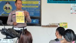 Petugas Samsat Bangil Sosialisasikan Ops Patuh Semeru 2026