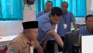 Kadisdik Kabupaten Kediri Monitoring Pelaksanaan SPMB SMP Tahun Pelajaran 2026/2027