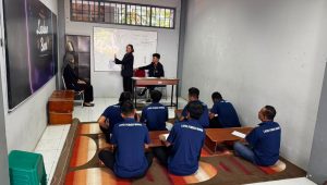 Semangat Menuntut Ilmu Tak Terhenti, WBP Lapas Pemuda Madiun Belajar Matematika Bersama Mahasiswa UM
