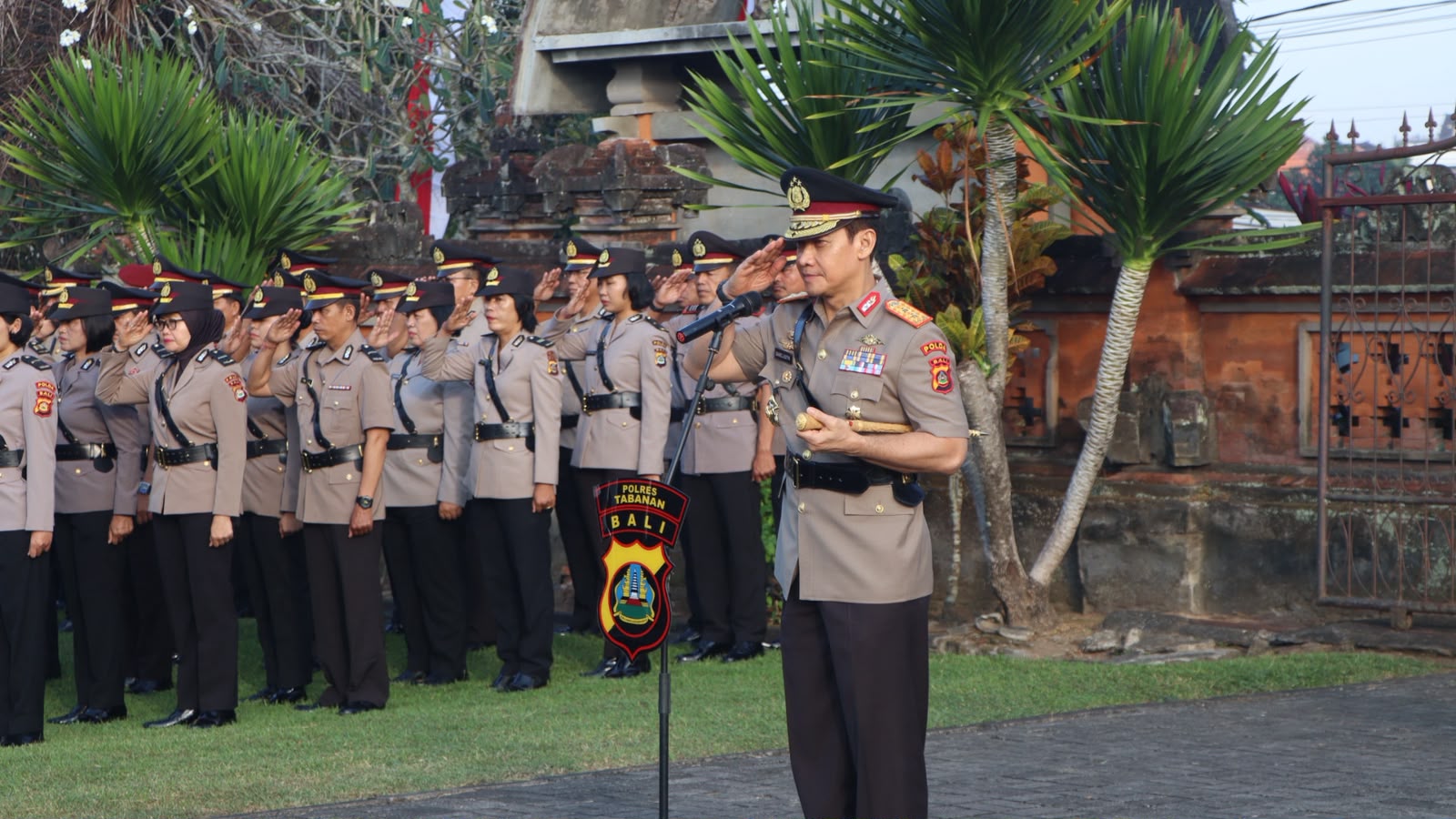 Kapolres Badung Hadiri Ziarah Rombongan Polda Bali Sambut Hari Bhayangkara ke-80