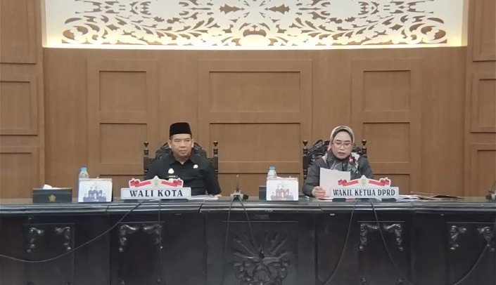 Santi Wilujeng Prastyani Kawal Pengesahan Raperda Strategis Demi Kesejahteraan Warga Kota Probolinggo